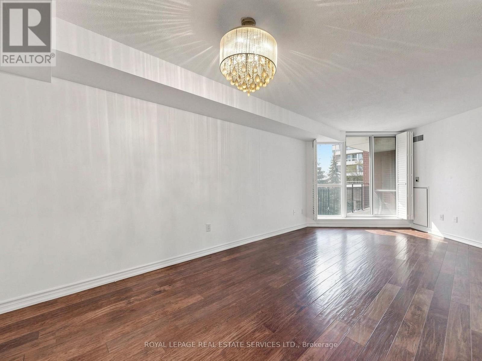 401- 300 Balliol Street, Toronto, ON photo 9