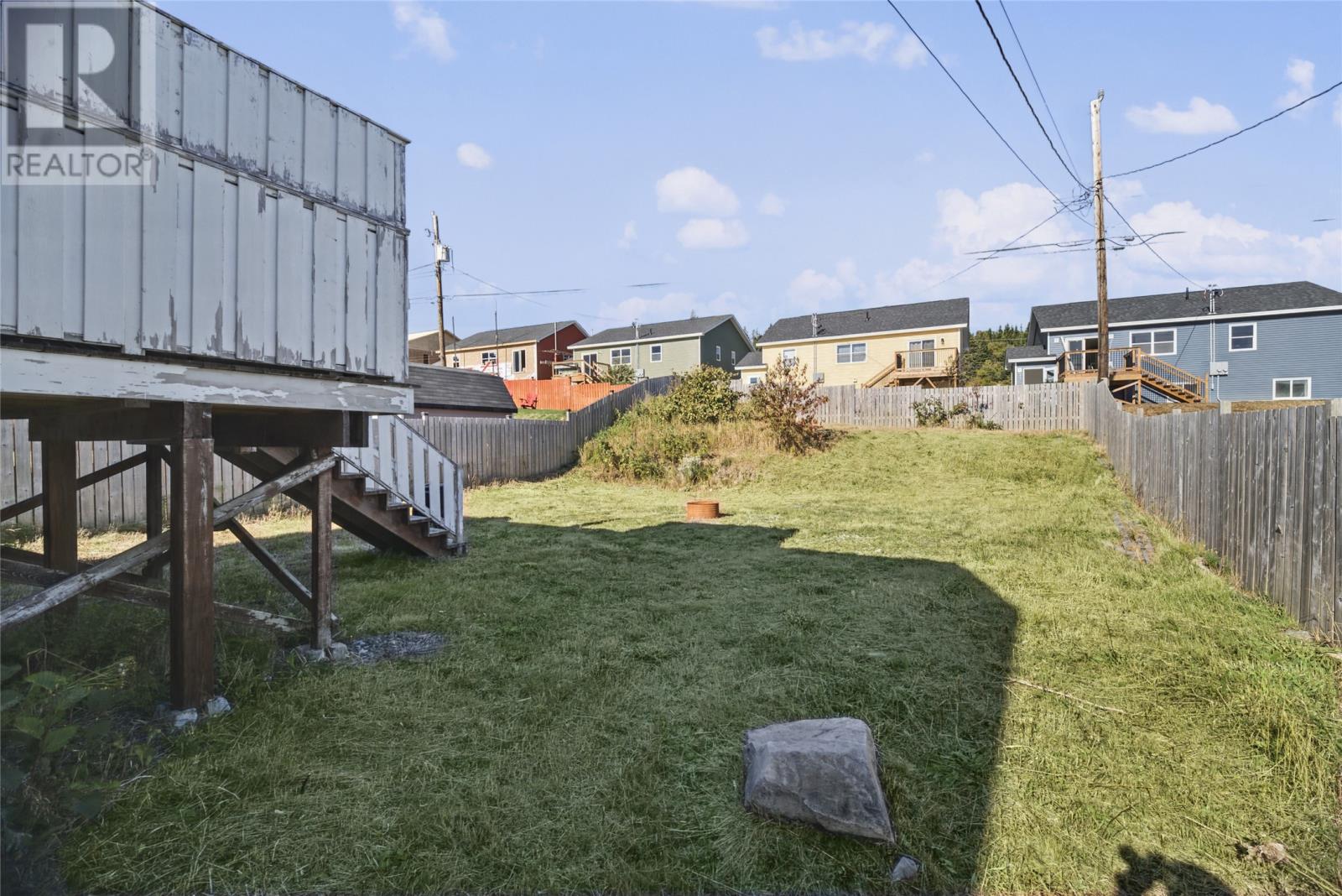 16 Shriners Road - 16