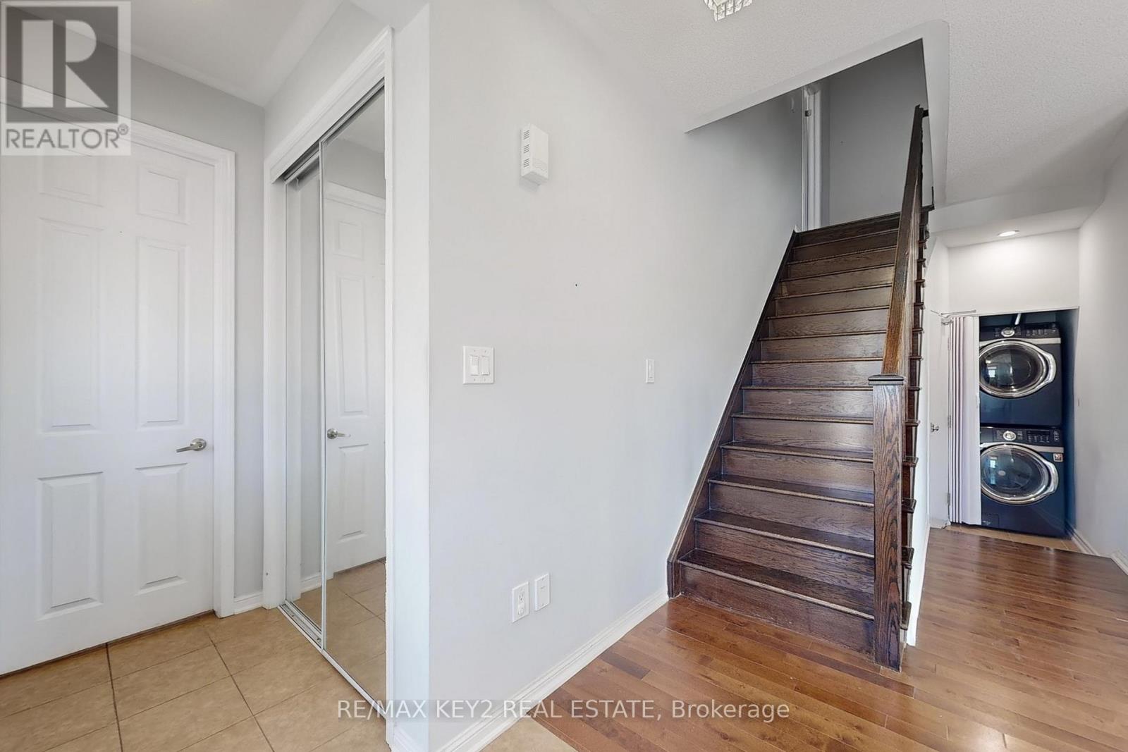 1751 Hayden Lane — photo 3