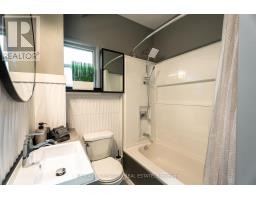 Main - 797 Pape Avenue, Toronto, ON M4K3T2 Photo 17