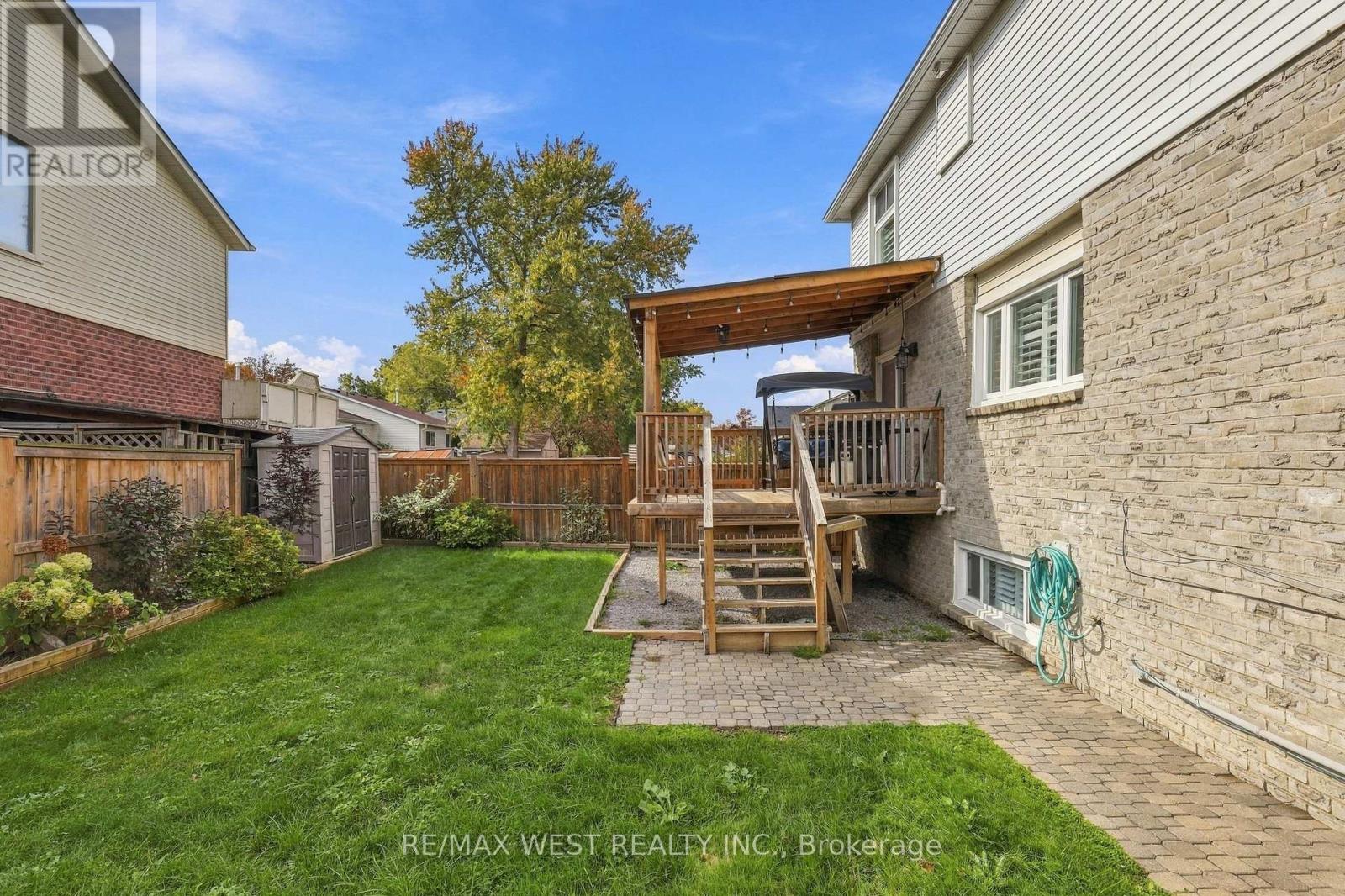 12 Waverly Street South, Oshawa, ON photo 32