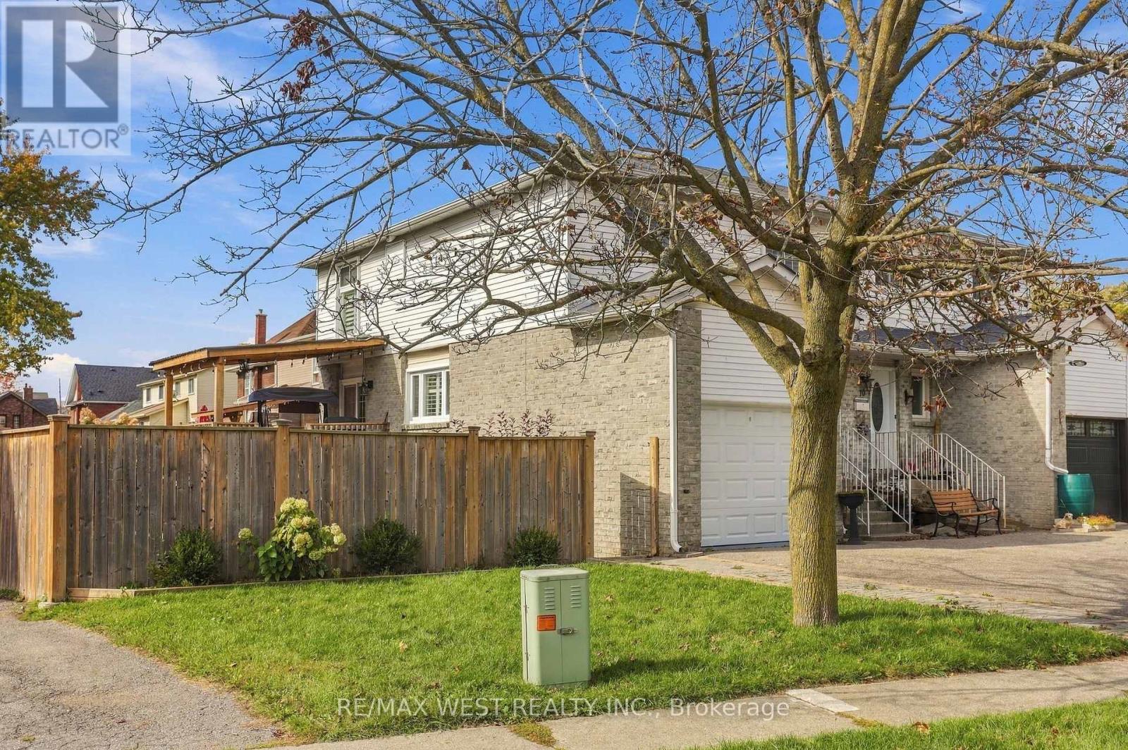 12 Waverly Street South, Oshawa, ON photo 34