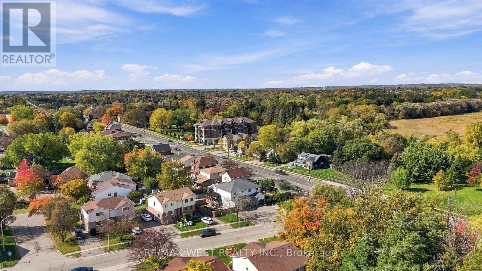 12 Waverly Street South, Oshawa, ON photo 37