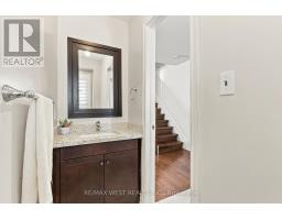 12 Waverly Street S, Oshawa, ON L1J5T7 Photo 14