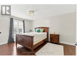 12 Waverly Street S, Oshawa, ON L1J5T7 Photo 16
