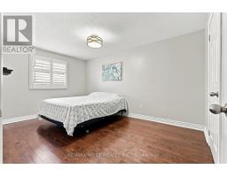 12 Waverly Street S, Oshawa, ON L1J5T7 Photo 22