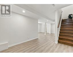 12 Waverly Street S, Oshawa, ON L1J5T7 Photo 23