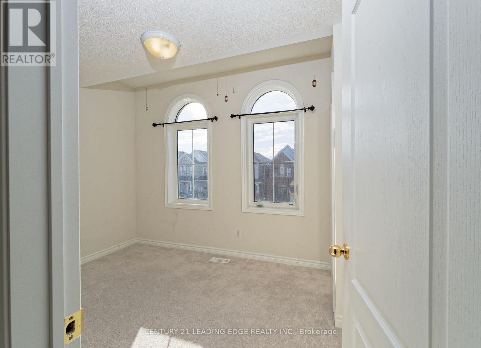1869 Fosterbrook Street North — photo 14