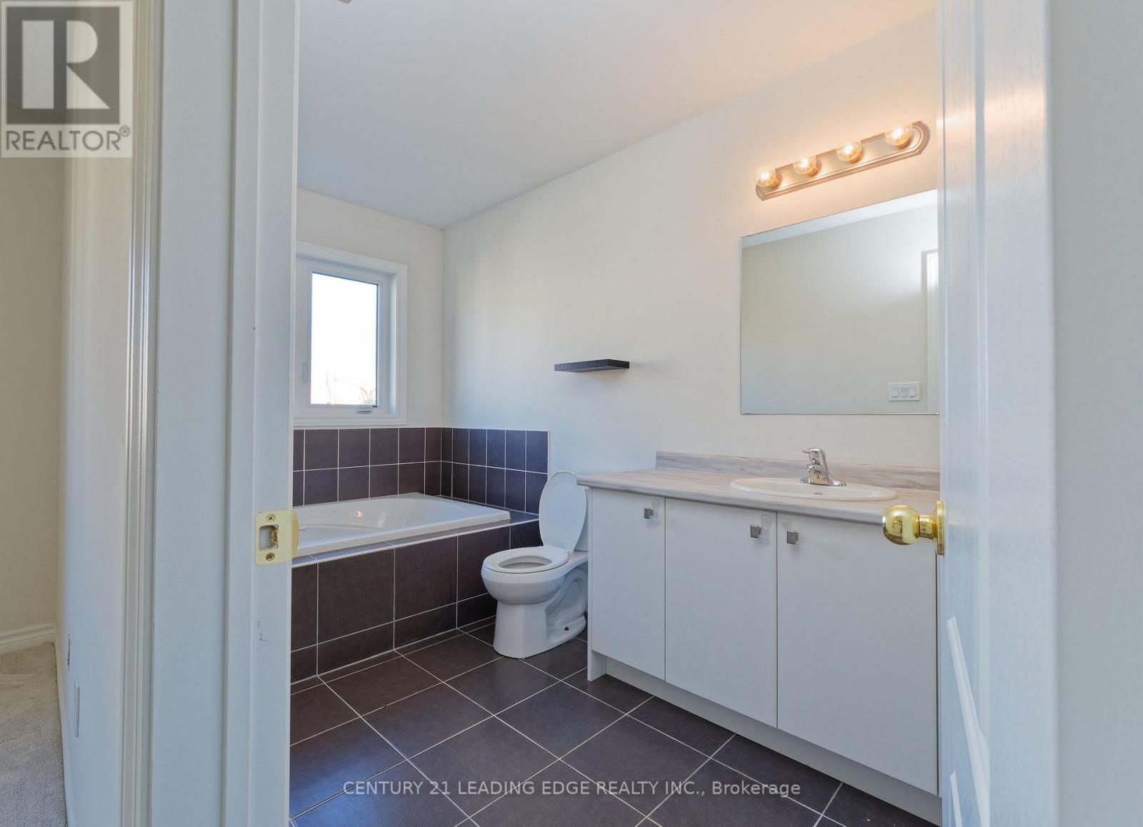 1869 Fosterbrook Street North — photo 21