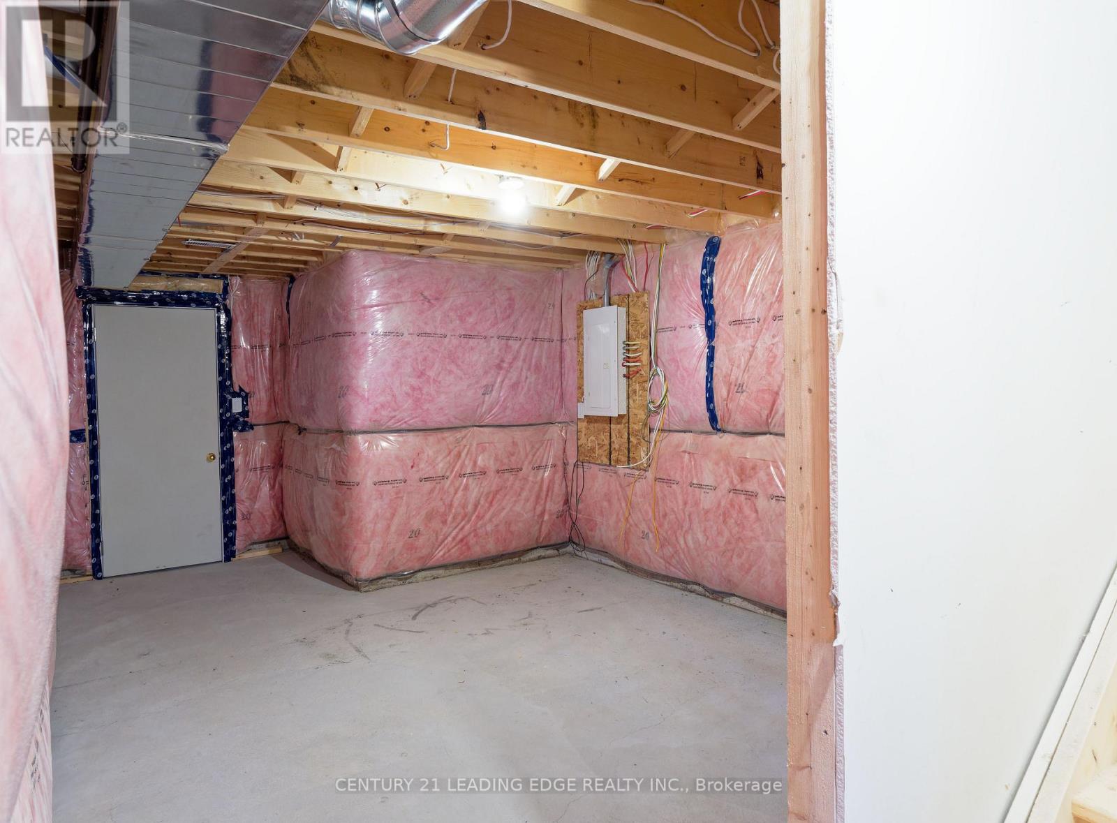 1869 Fosterbrook Street North — photo 25