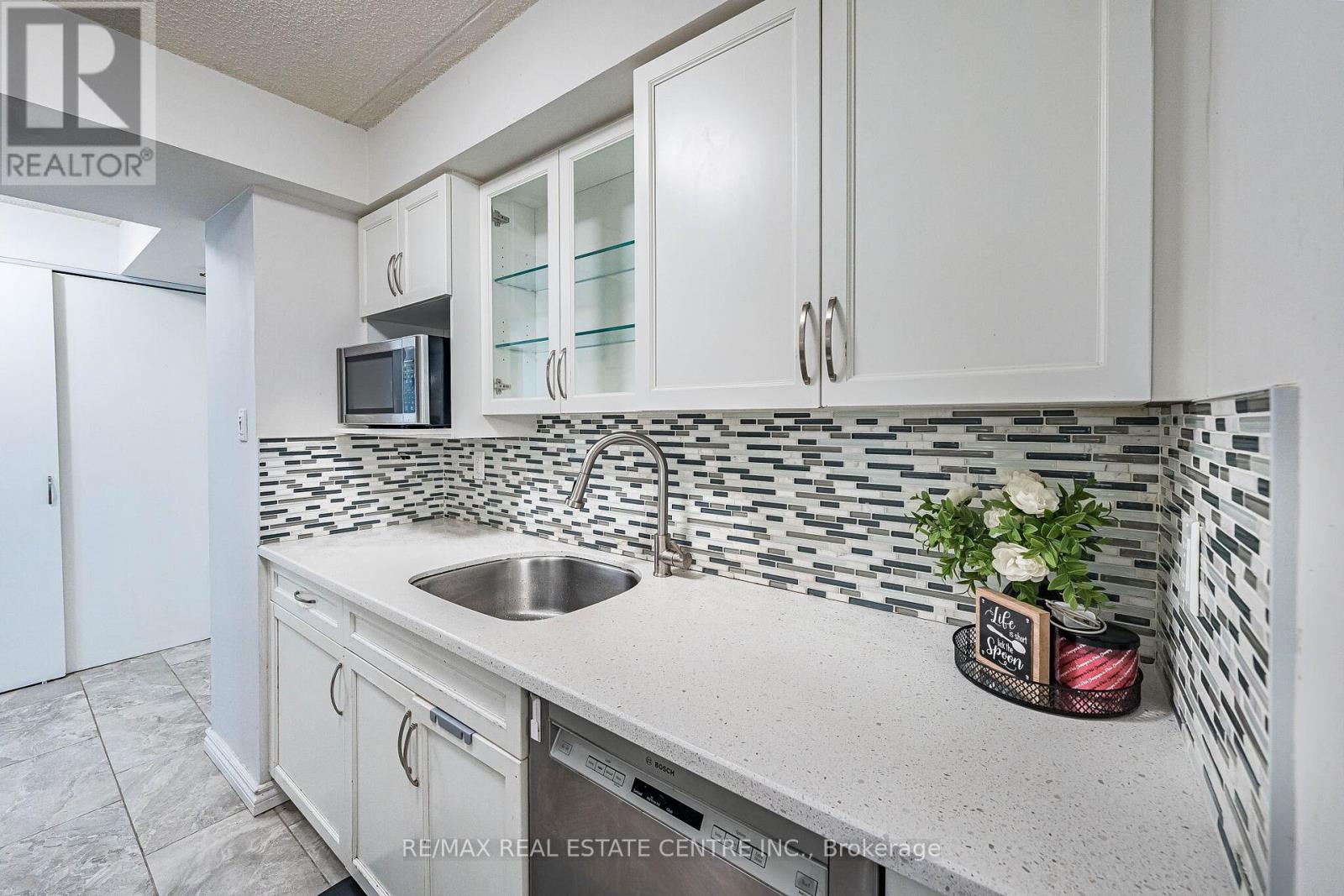 315- 1525 Diefenbaker Court, Pickering, ON photo 13