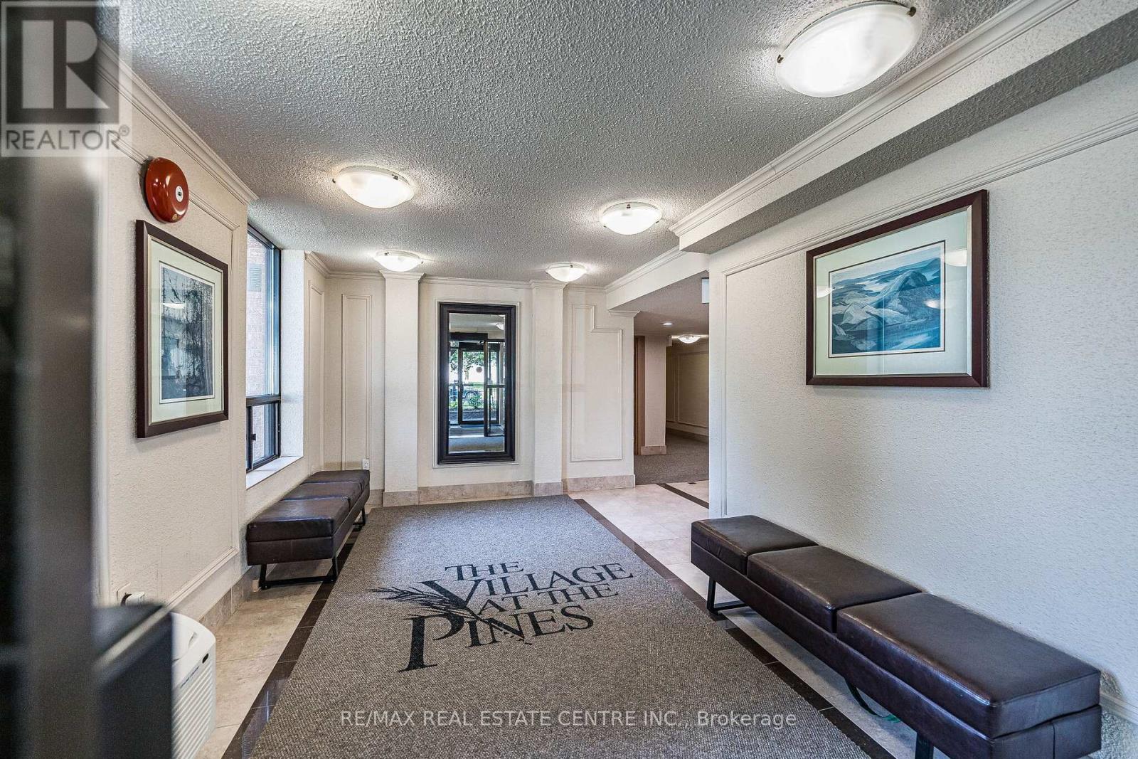 315- 1525 Diefenbaker Court, Pickering, ON photo 3