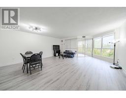511 - 5 Weldrick Road W, Richmond Hill, ON L4C8S9 Photo 11