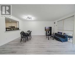511 - 5 Weldrick Road W, Richmond Hill, ON L4C8S9 Photo 12