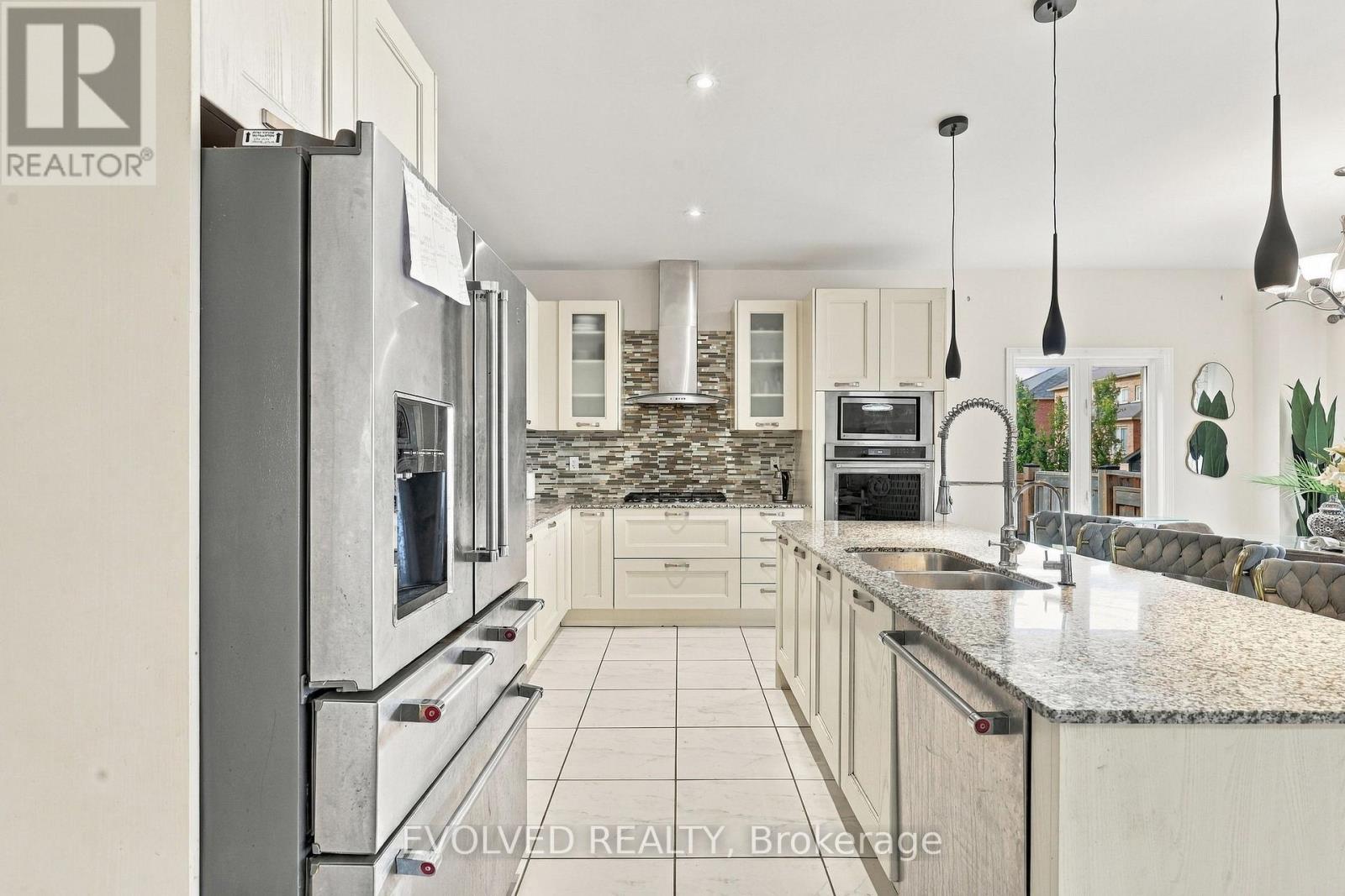 28 VIVIAN CREEK ROAD - 10