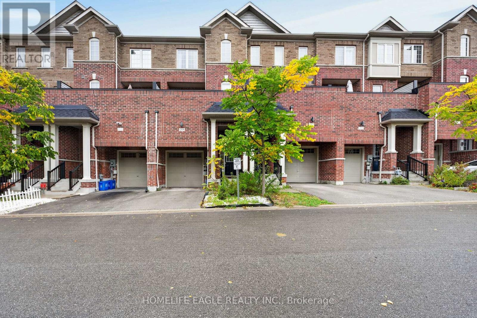 215 Harding Park Street — photo 1