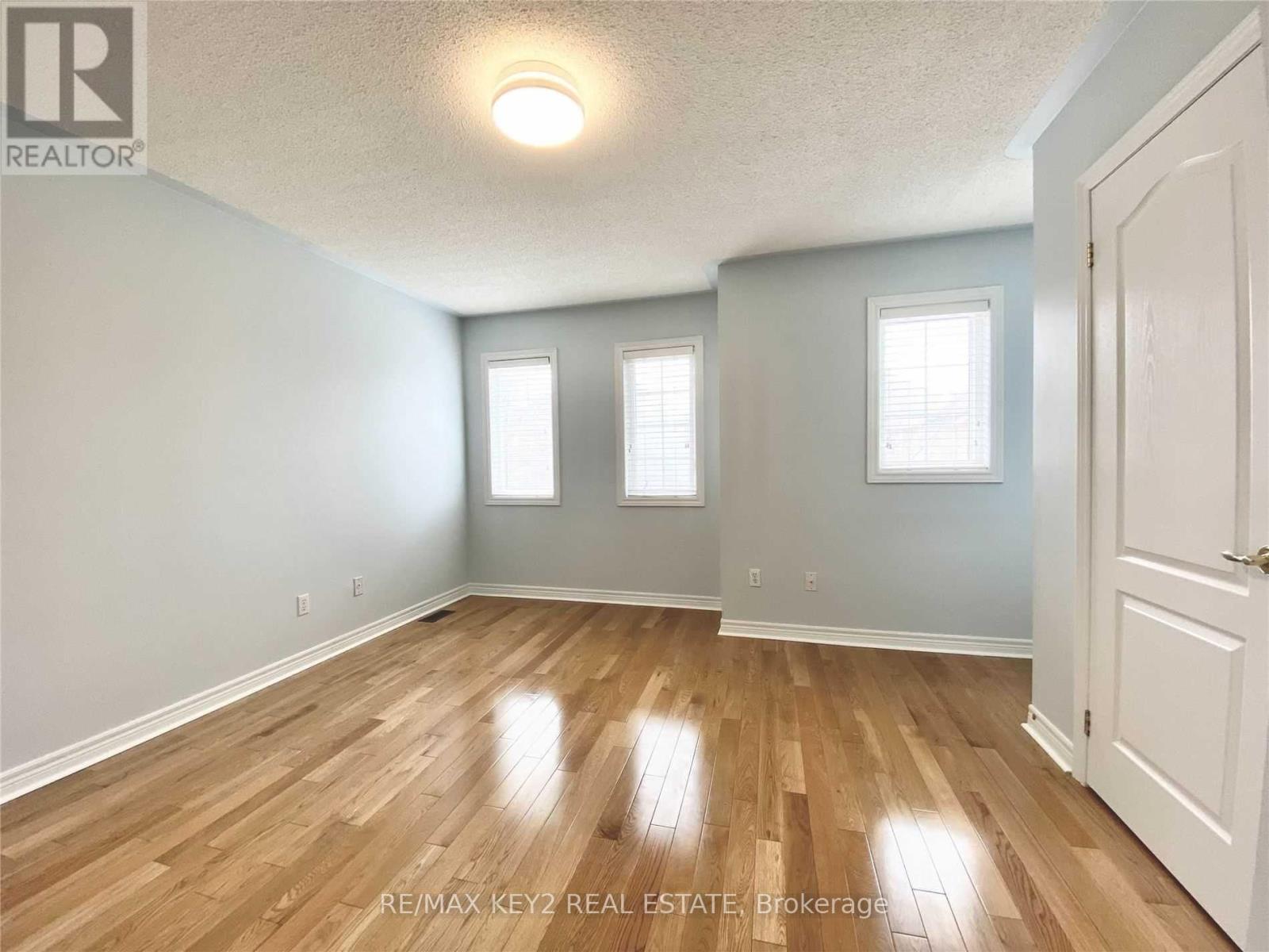 5 Navarre Street — photo 8