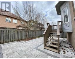 5 Navarre Street, Richmond Hill, ON L4B4H3 Photo 20