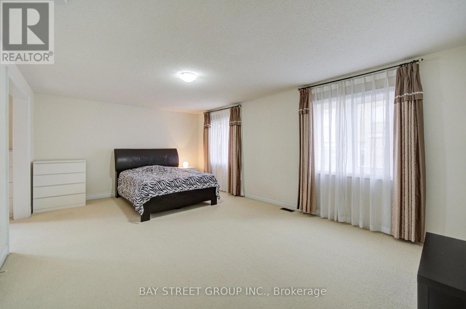 30 Ben Sinclair Avenue, East Gwillimbury, ON photo 20