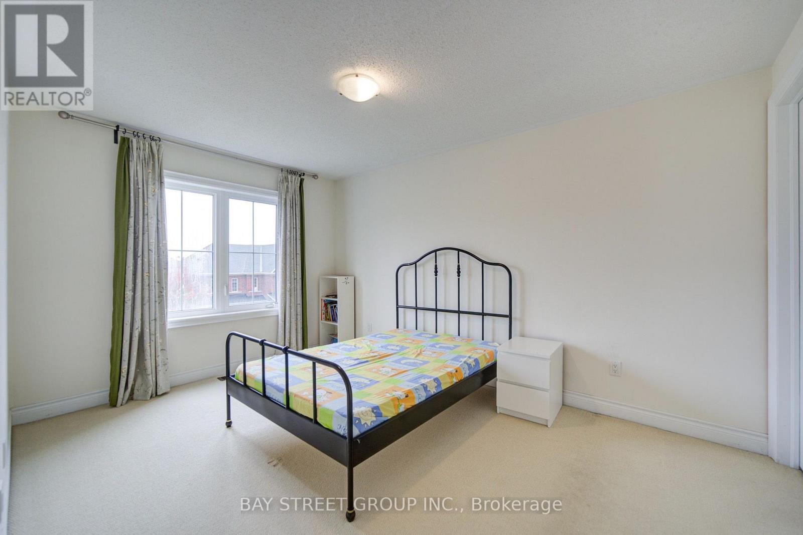 30 Ben Sinclair Avenue, East Gwillimbury, ON photo 21