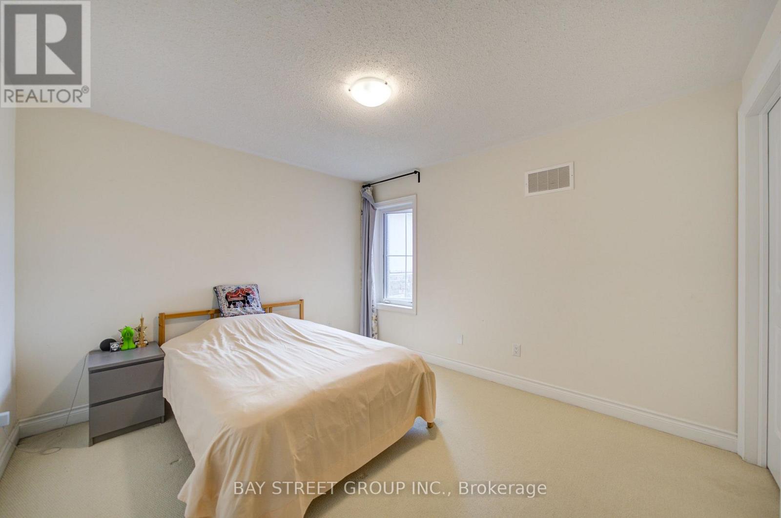 30 Ben Sinclair Avenue, East Gwillimbury, ON photo 31