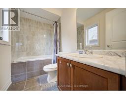 30 Ben Sinclair Avenue, East Gwillimbury, ON L9N0S2 Photo 22