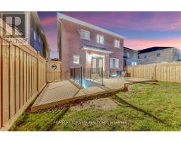 207 Wesmina Avenue, Whitchurch Stouffville, ON L4A5A2 Photo 7