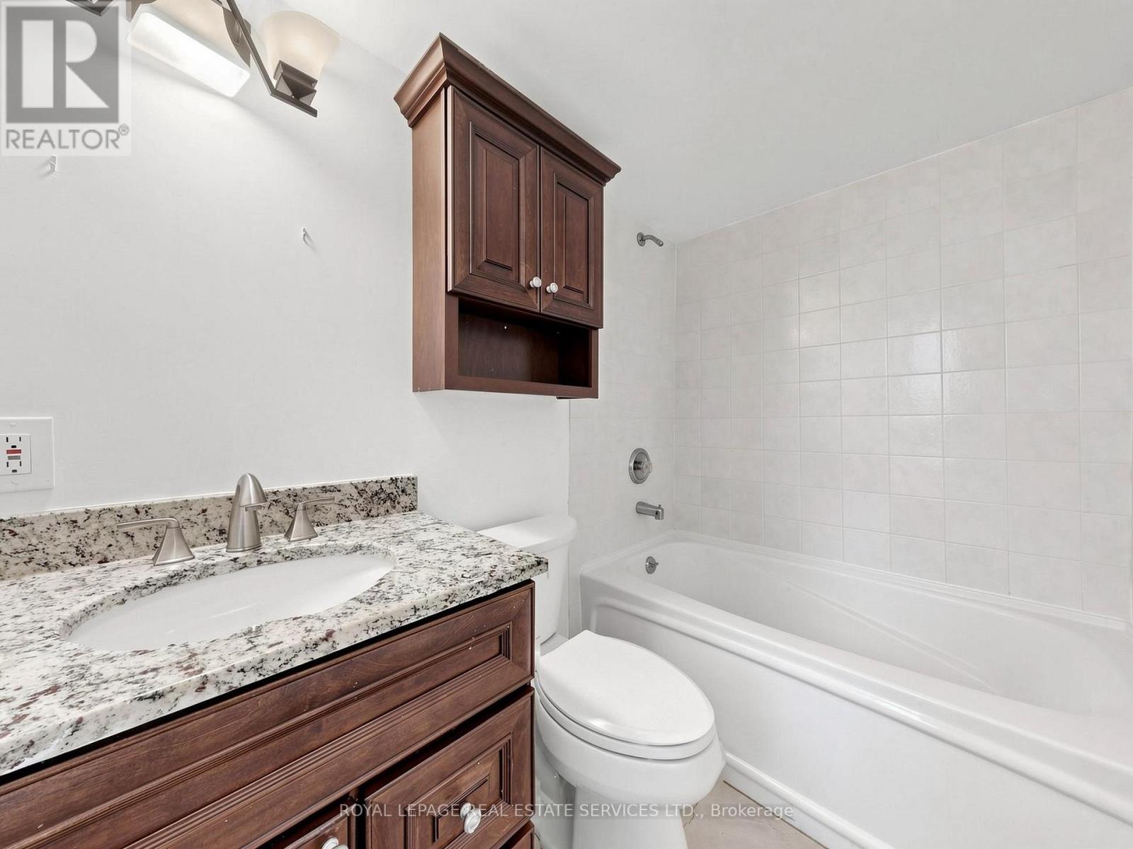 401- 300 Balliol Street, Toronto, ON photo 19