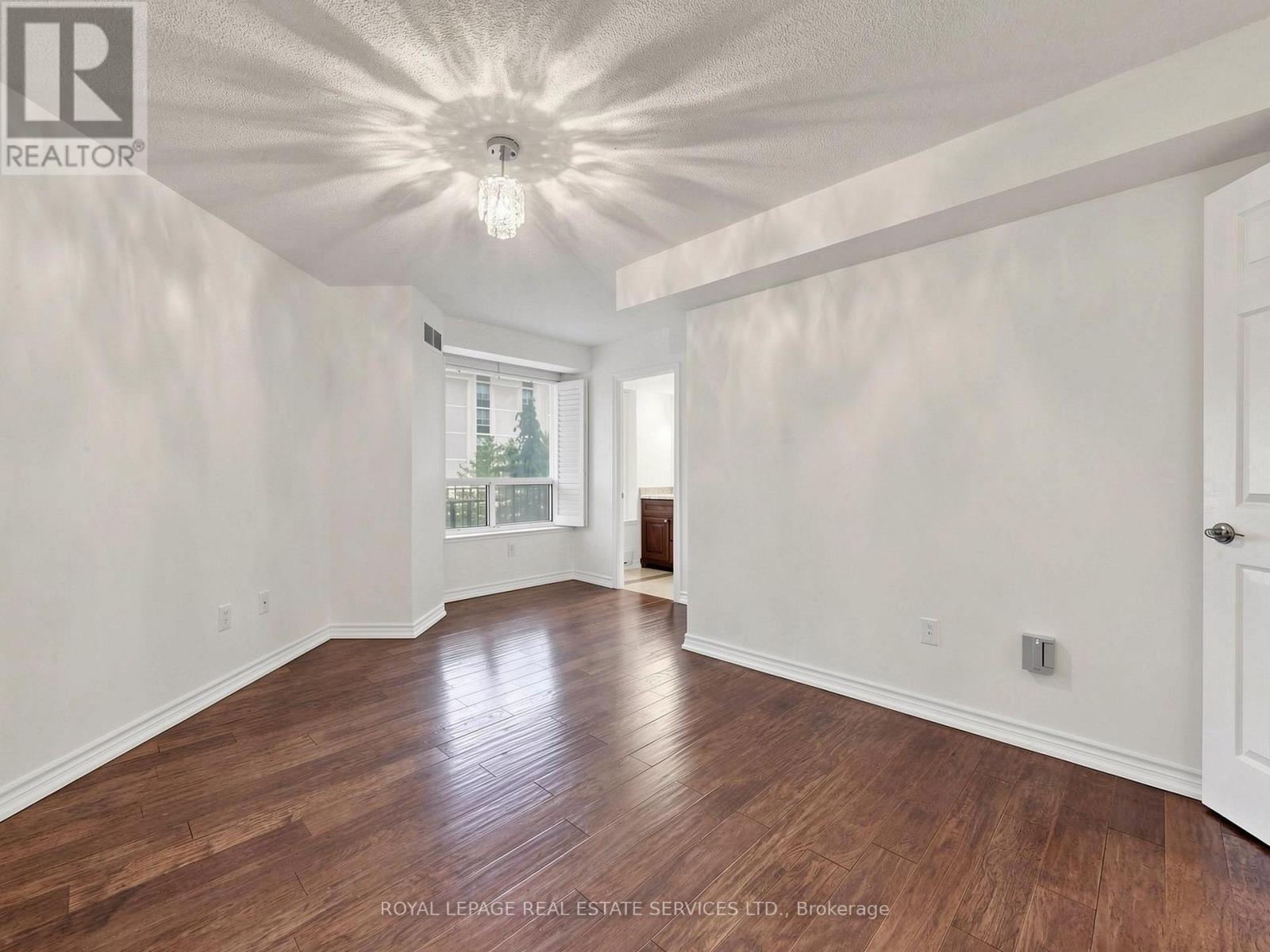 401- 300 Balliol Street, Toronto, ON photo 18