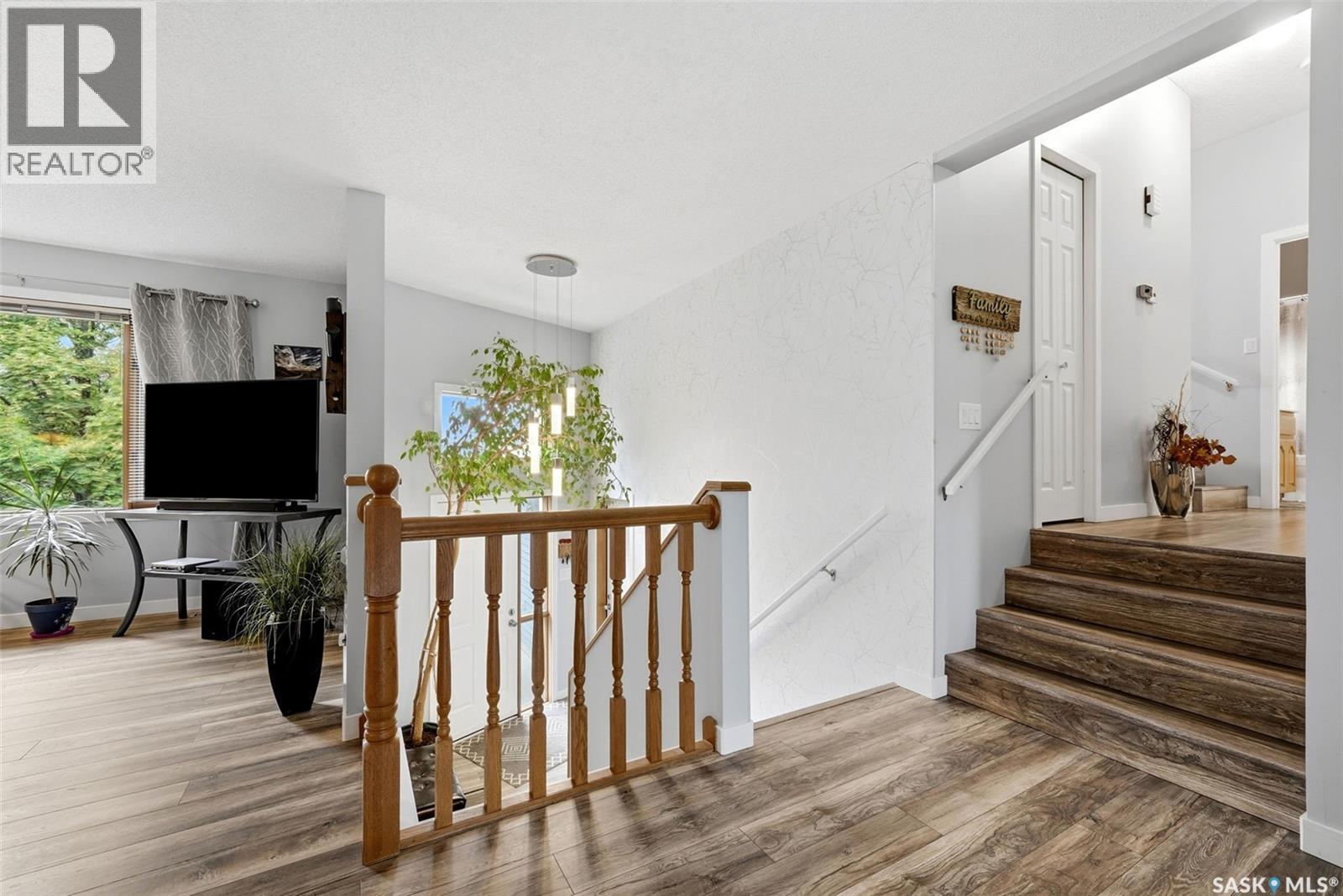 2310 McLurg CRESCENT - 13