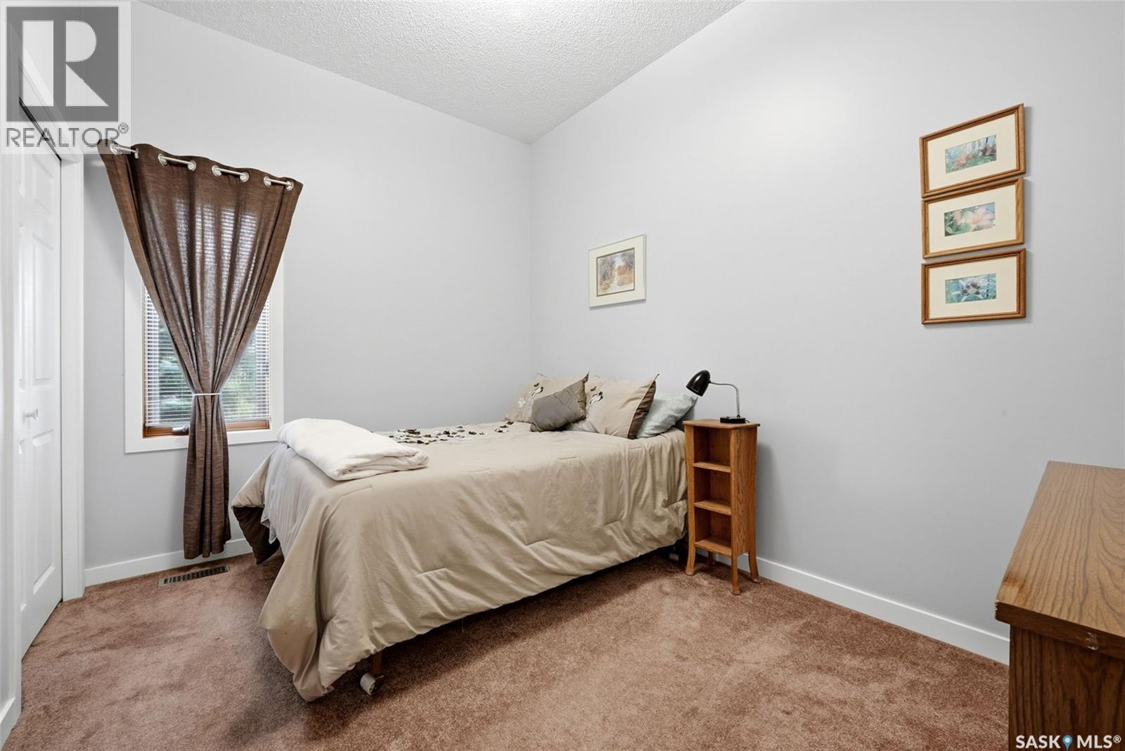 2310 McLurg CRESCENT - 17