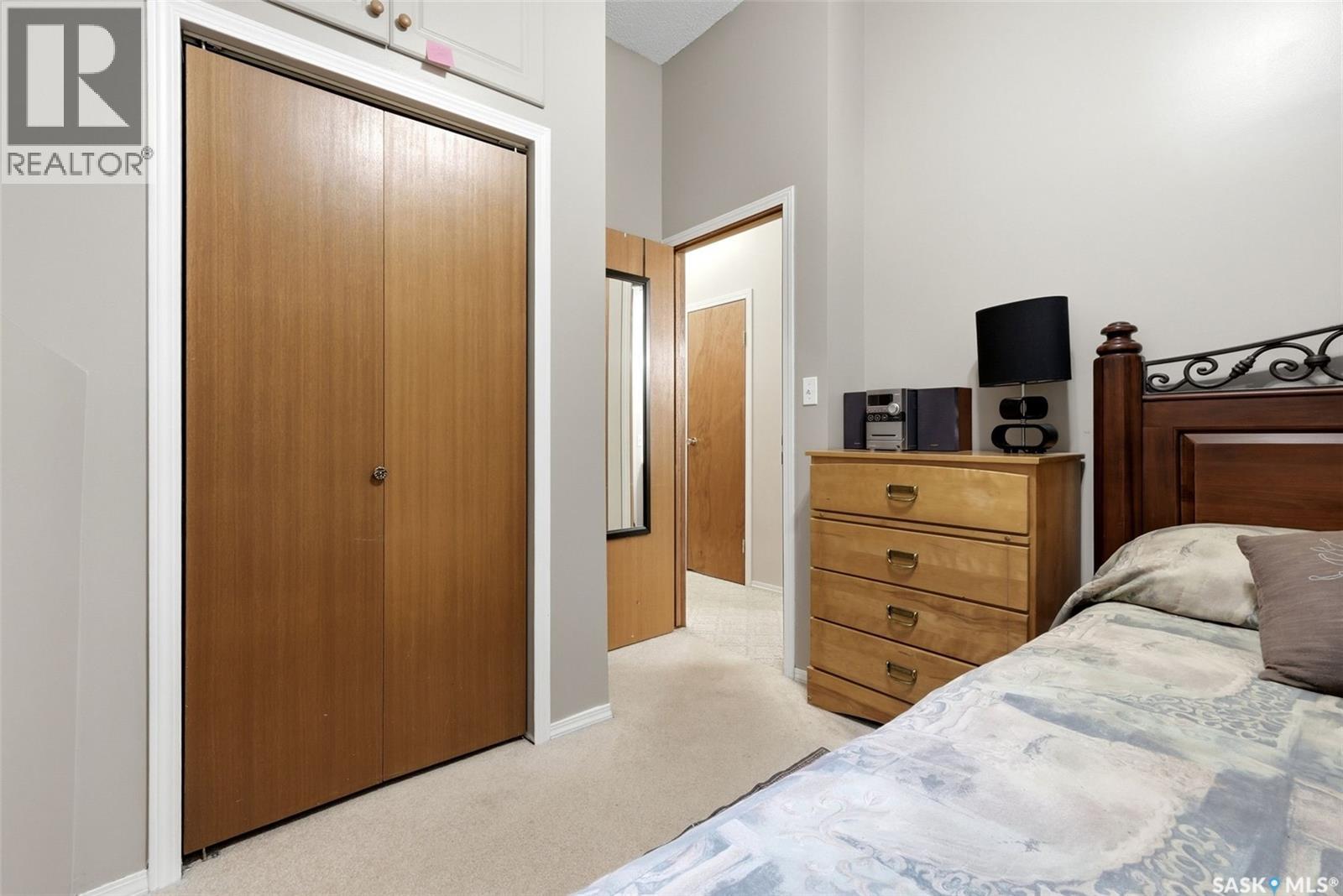 2310 McLurg CRESCENT - 29