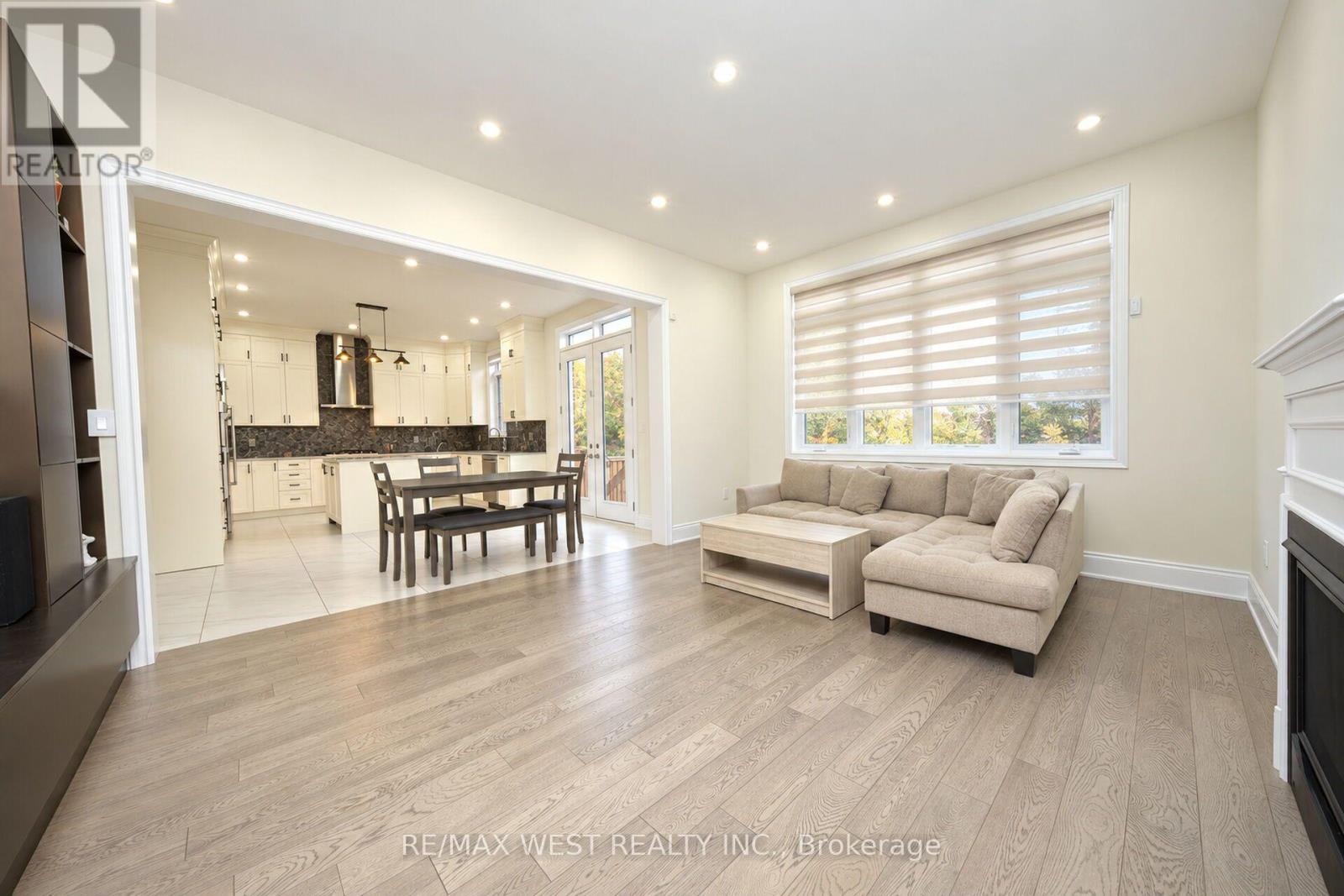 89 Clockwork Drive — photo 18