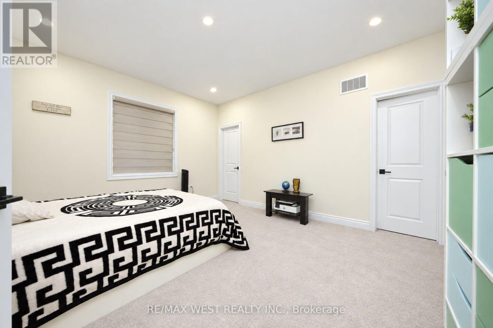89 Clockwork Drive — photo 29