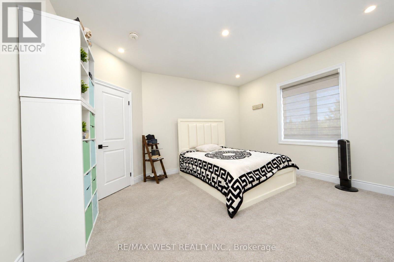 89 Clockwork Drive — photo 30