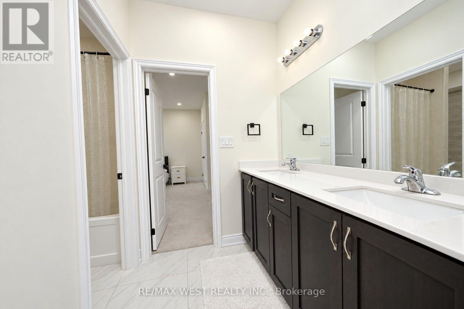 89 Clockwork Drive — photo 42