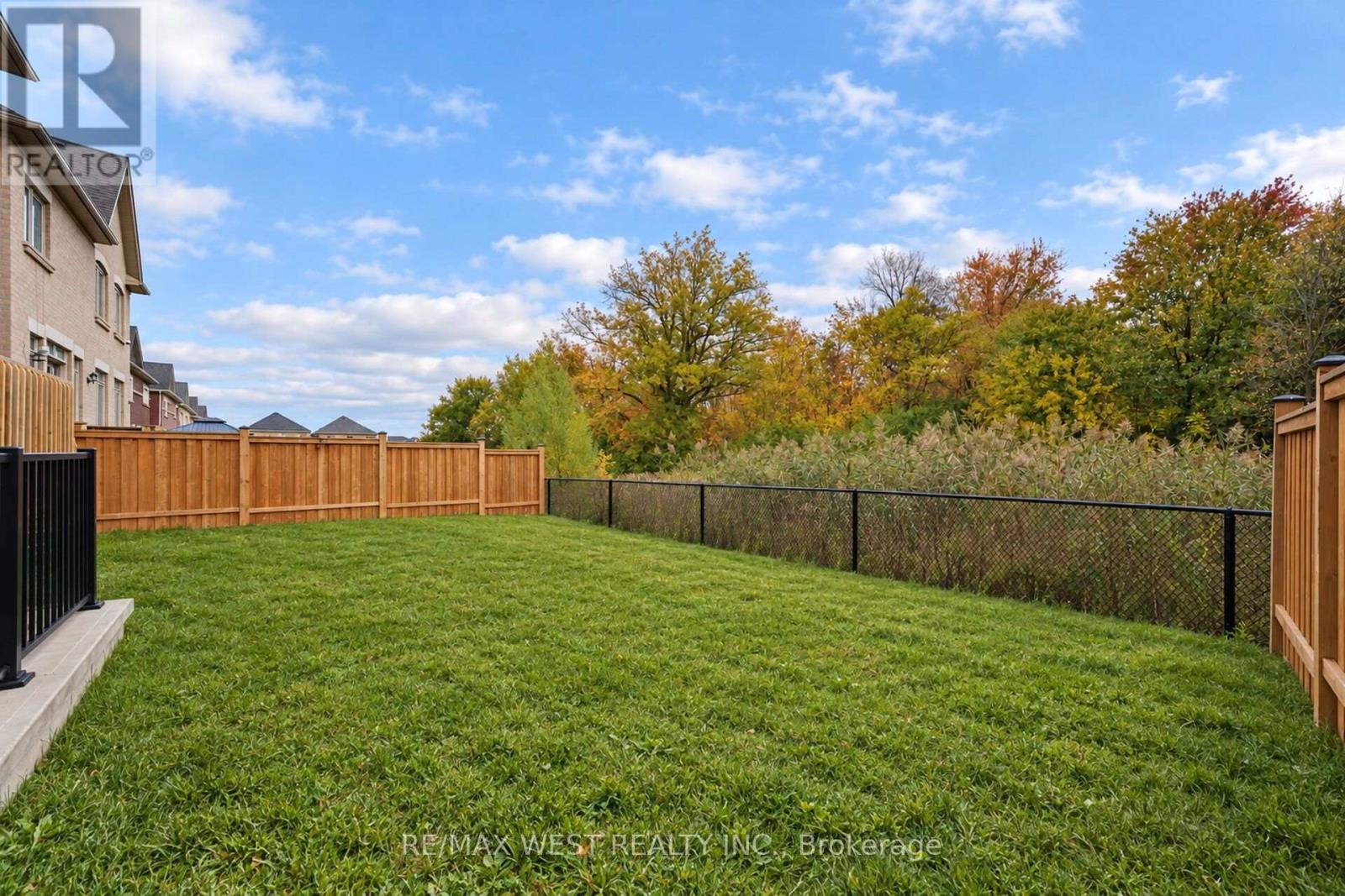 89 Clockwork Drive — photo 43