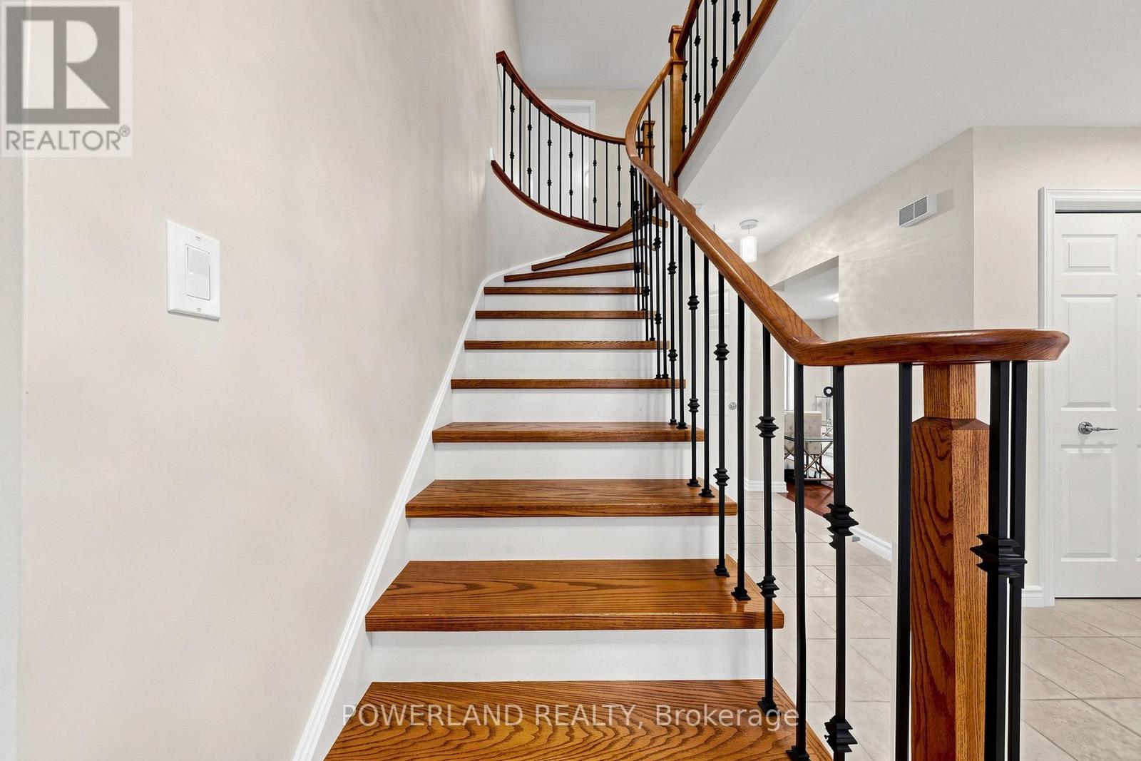 2080 PELEE BOULEVARD - 10