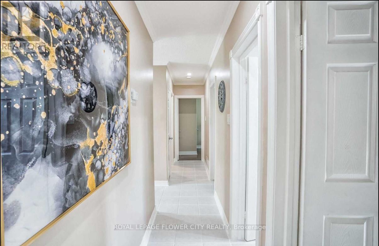 8 Mcculla Avenue — photo 4