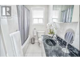 Upper Level - 8 Mcculla Avenue, Brampton, ON L6V1L7 Photo 10