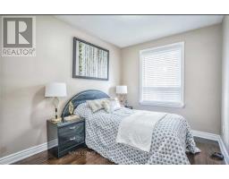 Upper Level - 8 Mcculla Avenue, Brampton, ON L6V1L7 Photo 8