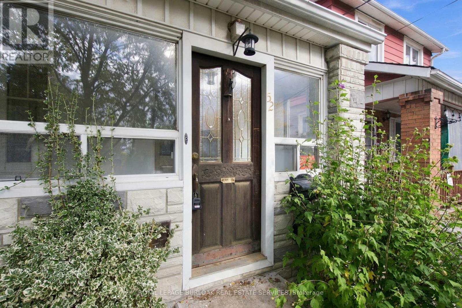 52 CRAYDON AVENUE - 4