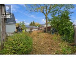 52 Craydon Avenue, Toronto, ON M6M2C7 Photo 25