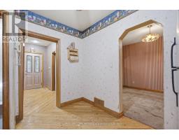Bathroom - 52 Craydon Avenue, Toronto, ON M6M2C7 Photo 9