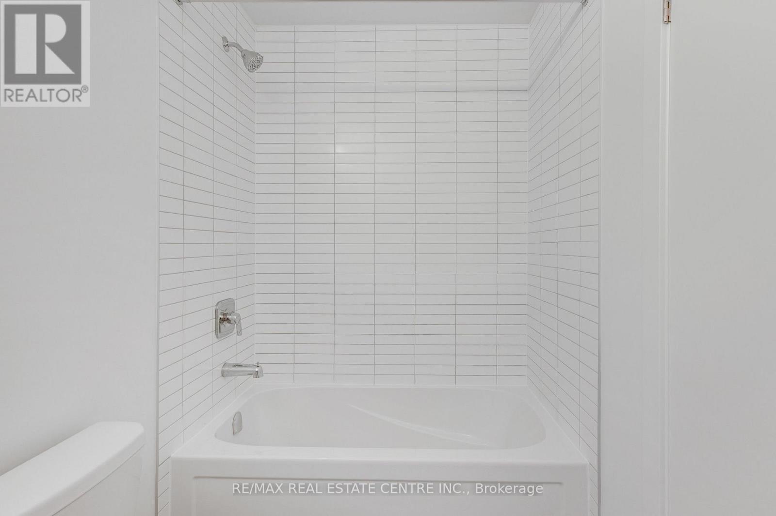 3008 William Cutmore Boulevard — photo 18