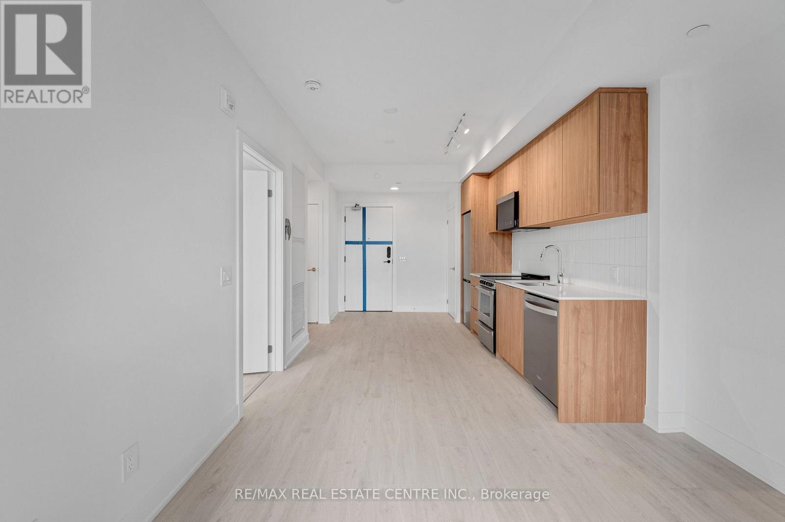 3008 William Cutmore Boulevard — photo 22