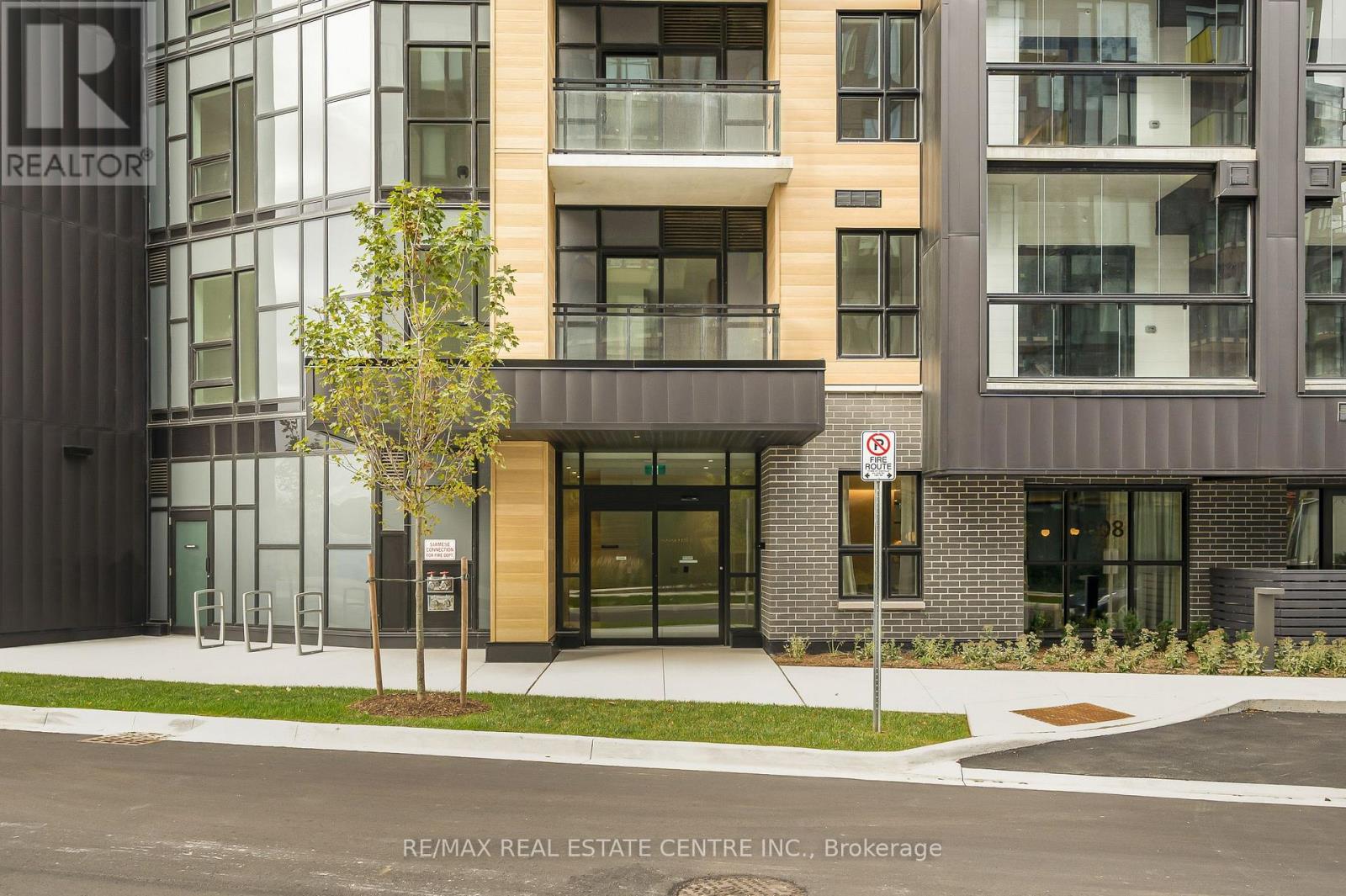 3008 William Cutmore Boulevard — photo 8