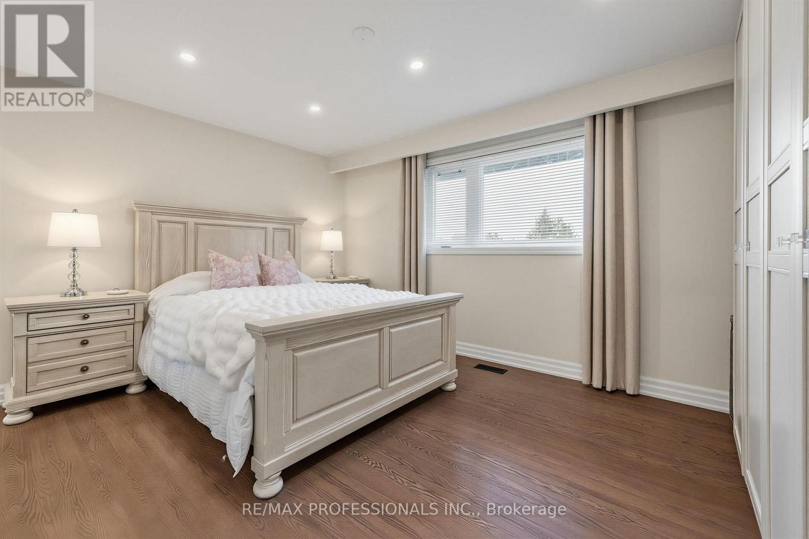 182 Gracefield Avenue, Toronto, ON photo 24