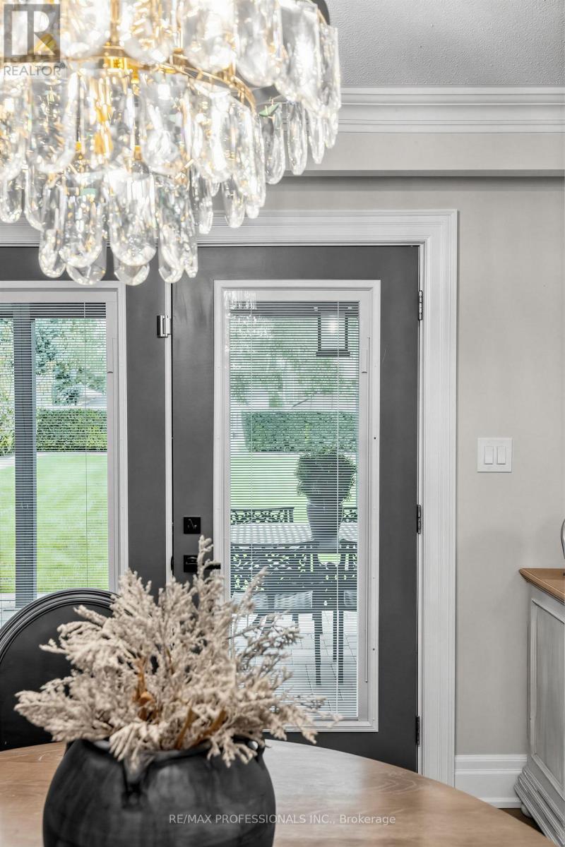 182 Gracefield Avenue, Toronto, ON photo 31