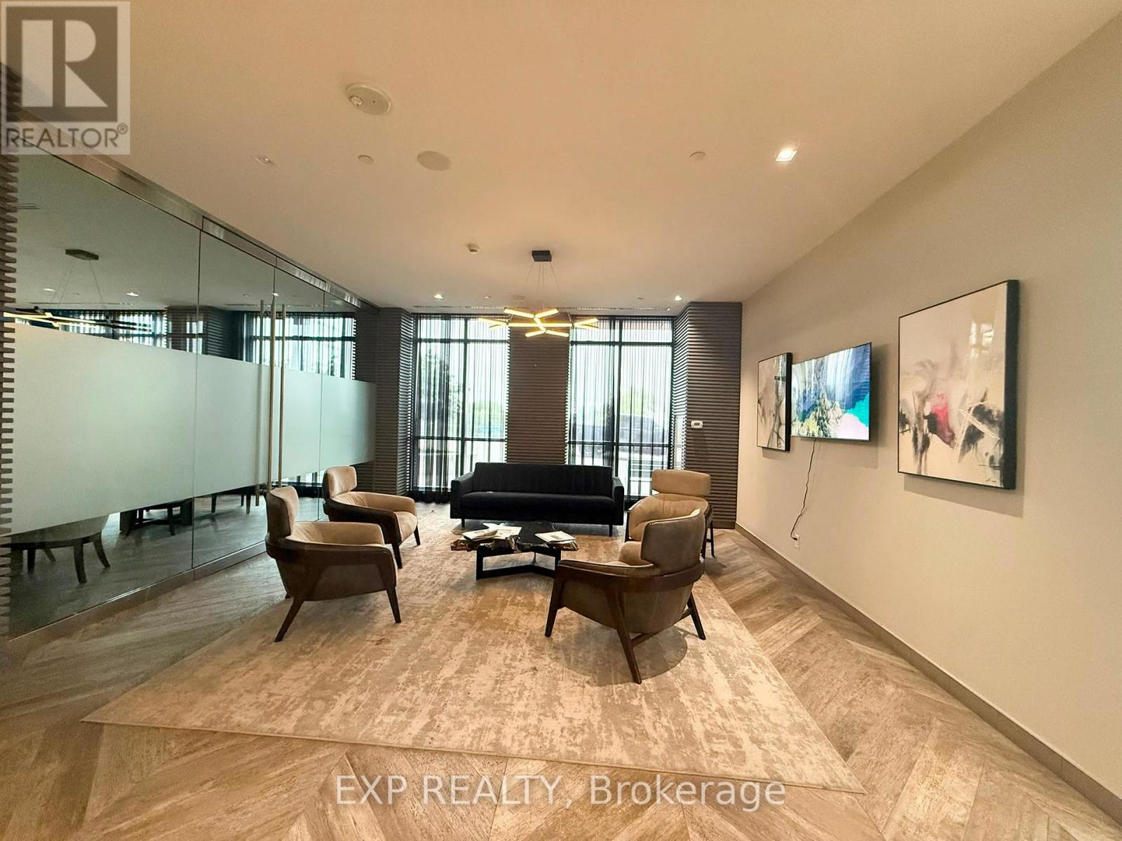 #520 50 THOMAS RILEY ROAD - 21